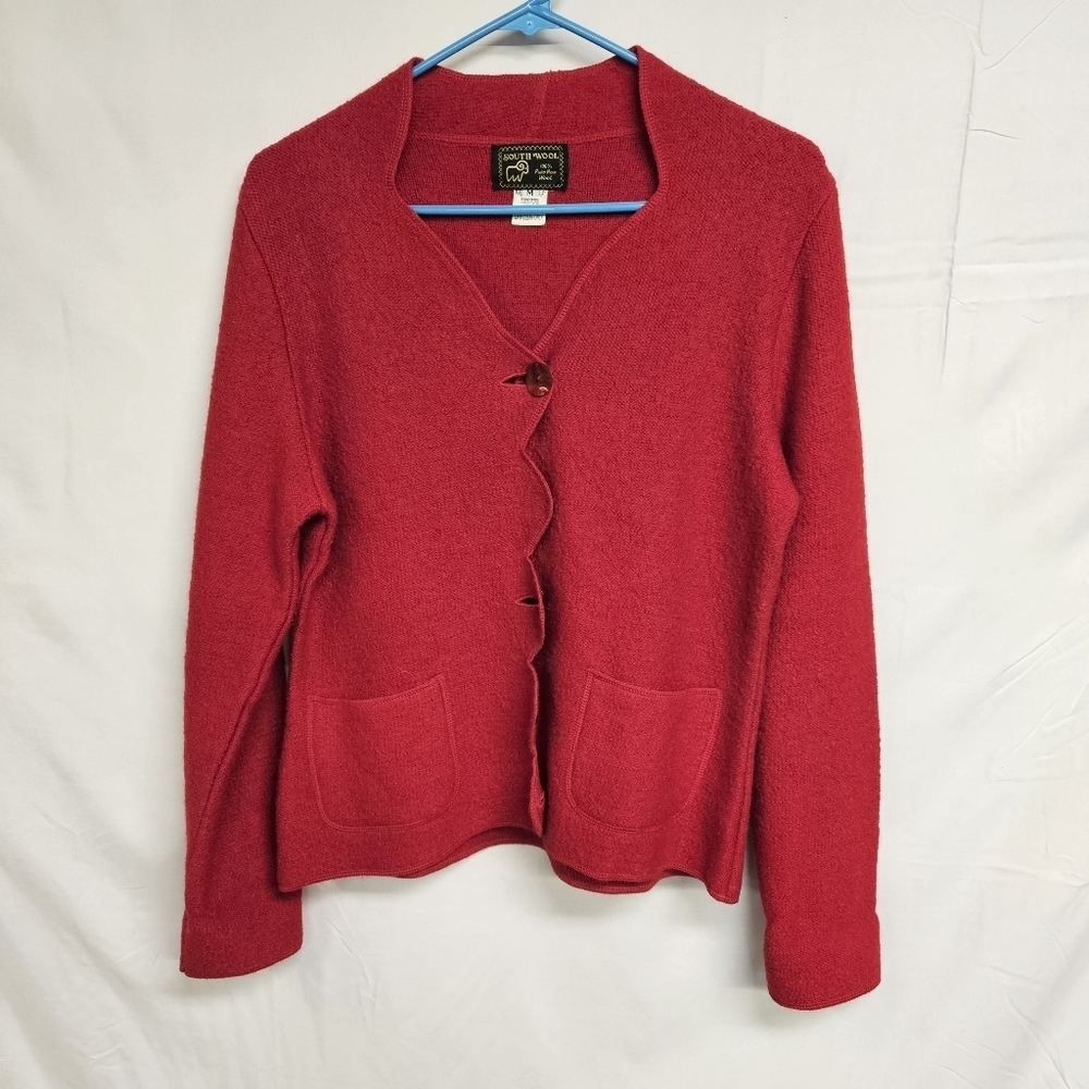 Vintage South Wool Hand Knit Bear Red 100% Virgin Wool Cozy Medium